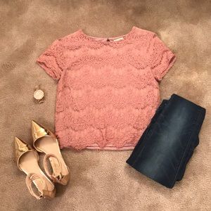 Short sleeve lace blouse